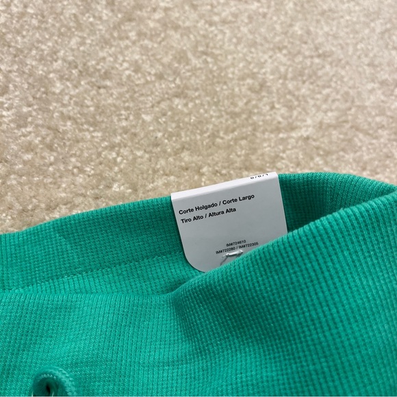 NEW Nike Sweat Shorts Womens Large Green Blue Fleece High Rise Loose Fit AOP - Picture 6 of 13